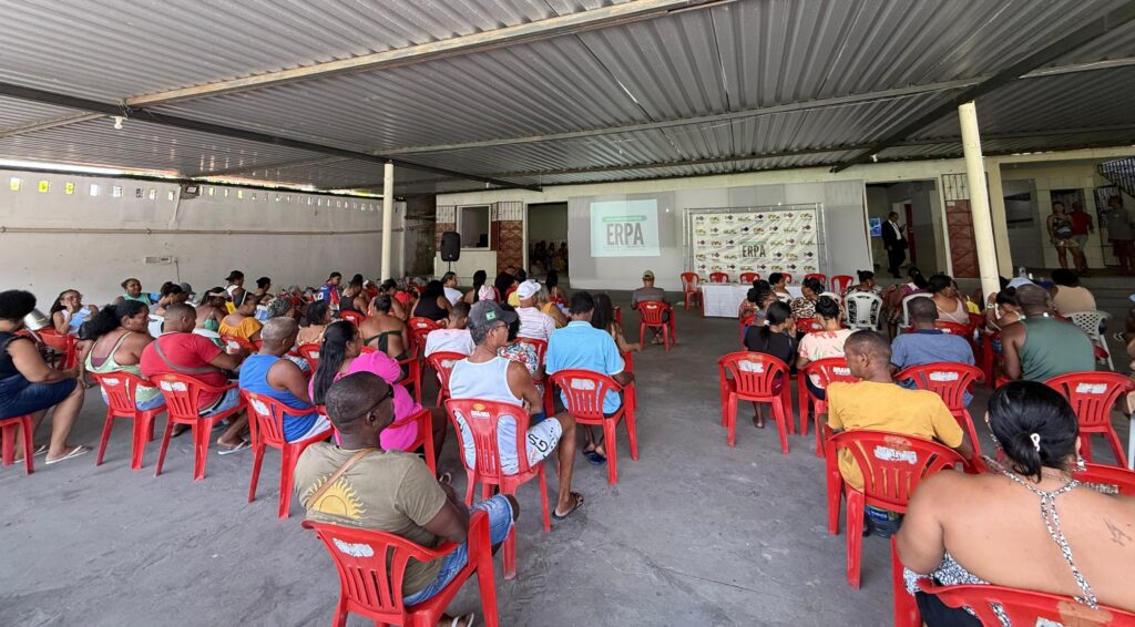Itaparica recebe capacitação para pescadores e marisqueiras sobre benefícios sociais